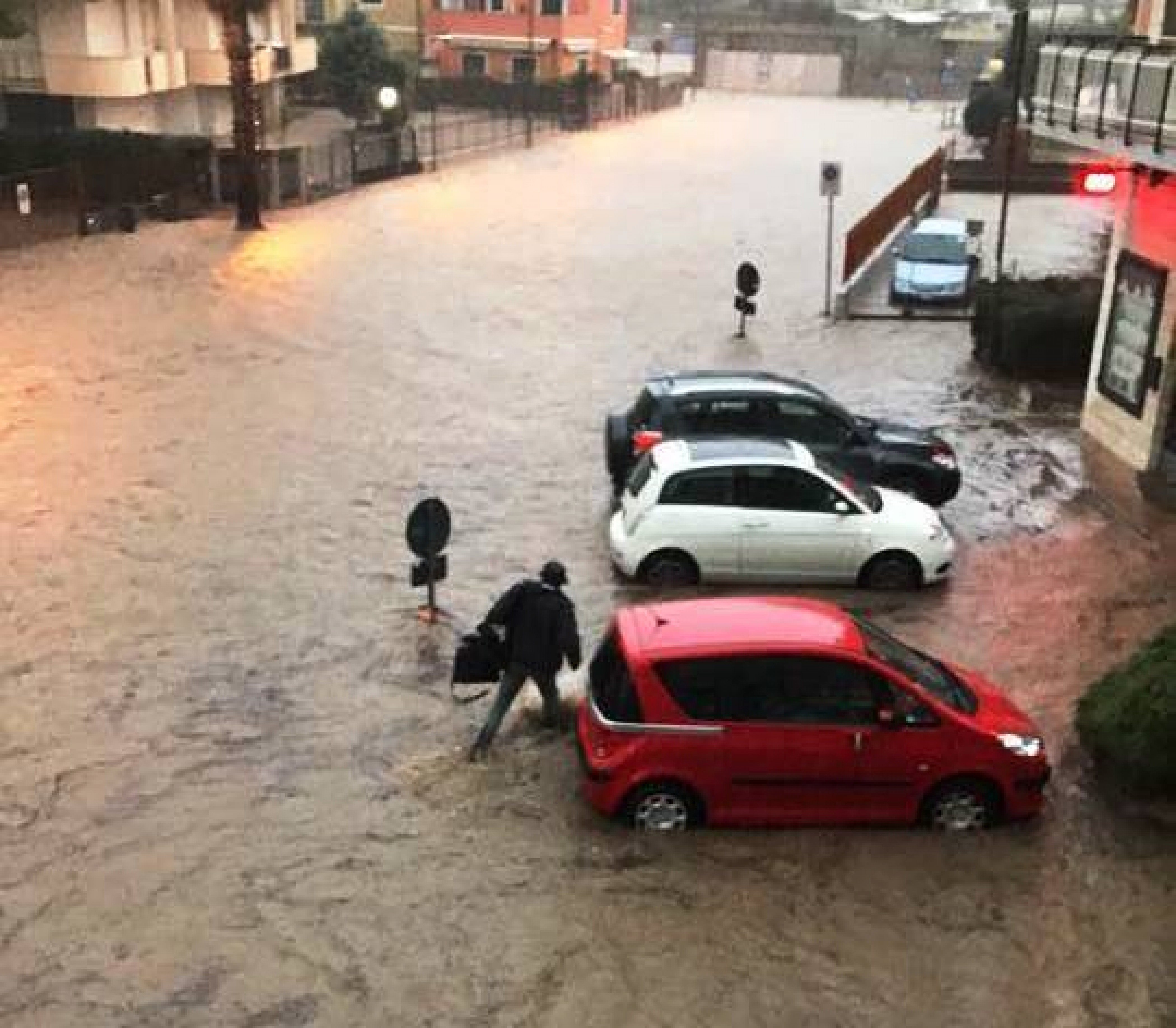 Il comune di savona affonda. cura la polmonite con l'aspirina mentre