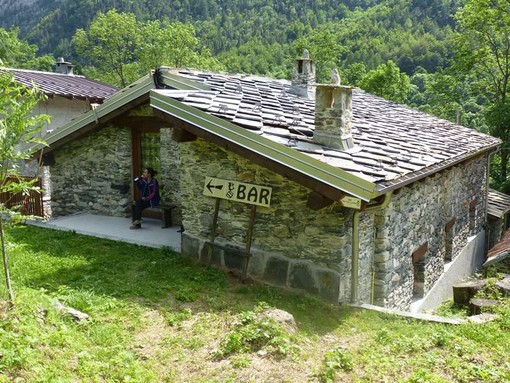 Buone notizie da non dimenticare: a Carnino (CN) ecco la foresteria – bar ‘ Casa del Parco ‘