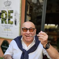 Albenga perde ‘Re Carciofo’. Trasferisce nome e attività ad Alassio rilevando The Victorian Pub