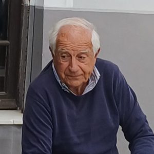 Alassio ora promuove outdoor e parapendio. Le rovine di San Bernardo (terremoto del 1887). Il pittore Alberto Beniscelli propose un progetto di ricostruzione sulle antiche fondamenta