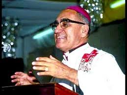 L’arcivescovo Romero: il santo accusato di essere comunista. Assassinato da squadroni della morte finanziati dall’esercito salvadoregno e sostenuti dagli Stati Uniti