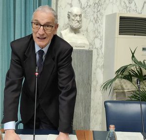Imperia: consigliere, ex generale dell’Arma, scrive all’assessore Gaggero: ‘È vero che possiede l’area che si affaccia… e ospiterà 23 unità immobiliari e 30 posti auto’. 2 / Il leghista focacciaro devoto