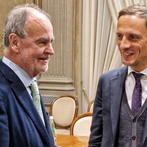 Il ministro Calderoli: “Spunto per tutti i territori. In Friuli Venezia Giulia tornano le Province”. Pd e M5S votano “no”