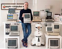 50 anni di Apple a Savona con l’All About Apple Museum. Dallo storico negozio Briano a una collezione unica in Italia e di livello internazionale