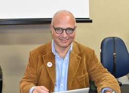Lettera aperta di Francesco Pratesi al WWF nazionale: “Disseminare eolico e fotovoltaico ai danni di un patrimonio che in Italia è unico per biodiversità, storia e densità di siti”