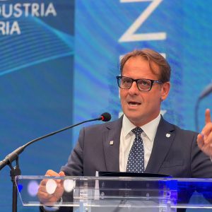 Imperia, 100 anni di Confindustria: 273 aziende, 7.720 dipendenti, 3 Mld fatturato. Marco Scajola: “Siete un motore dello sviluppo. Con le nuove norme urbanistiche rilancio del territorio e meno burocrazia”