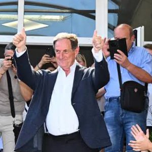 Pensionato querelato da eurodeputato di FdI. Ha chiesto conto dei soldi del Pnrr (10,3 mln) per ristrutturare villa antica